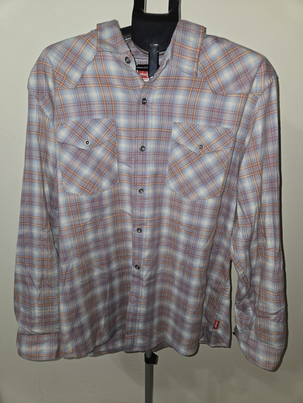 Wrangler Men's Long-Sleeve Plaid Button-Up Shirt - Light Blue/Red XL